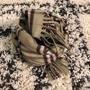 BURBERRY Scarf
